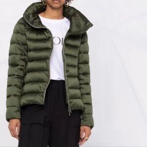 100% Vegan Puffer Jacket
